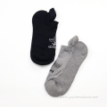 Sweat-absorbent and deodorant sports low-top socks